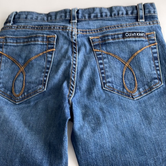Calvin Klein boot cut jeans size 2 excellent condition - Picture 4 of 5